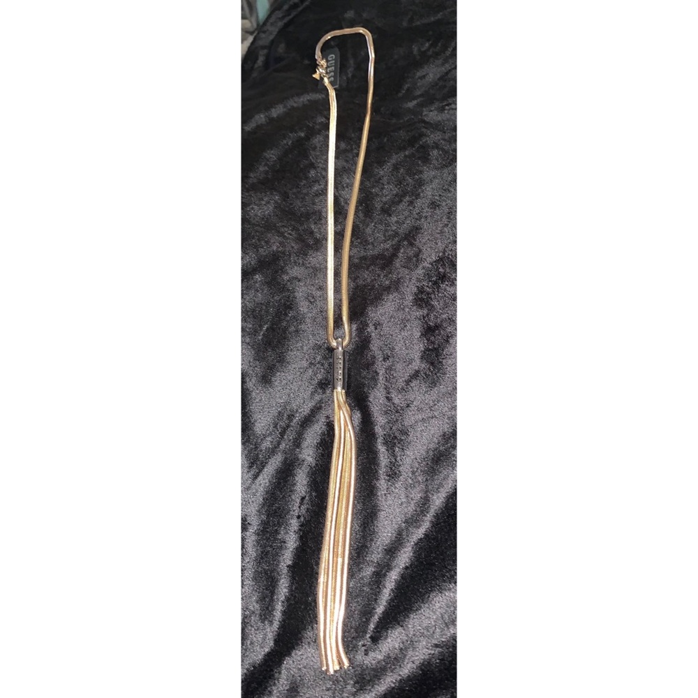 Guess necklace NWT